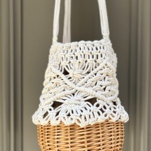 Borsa secchiello macrame’ bianca